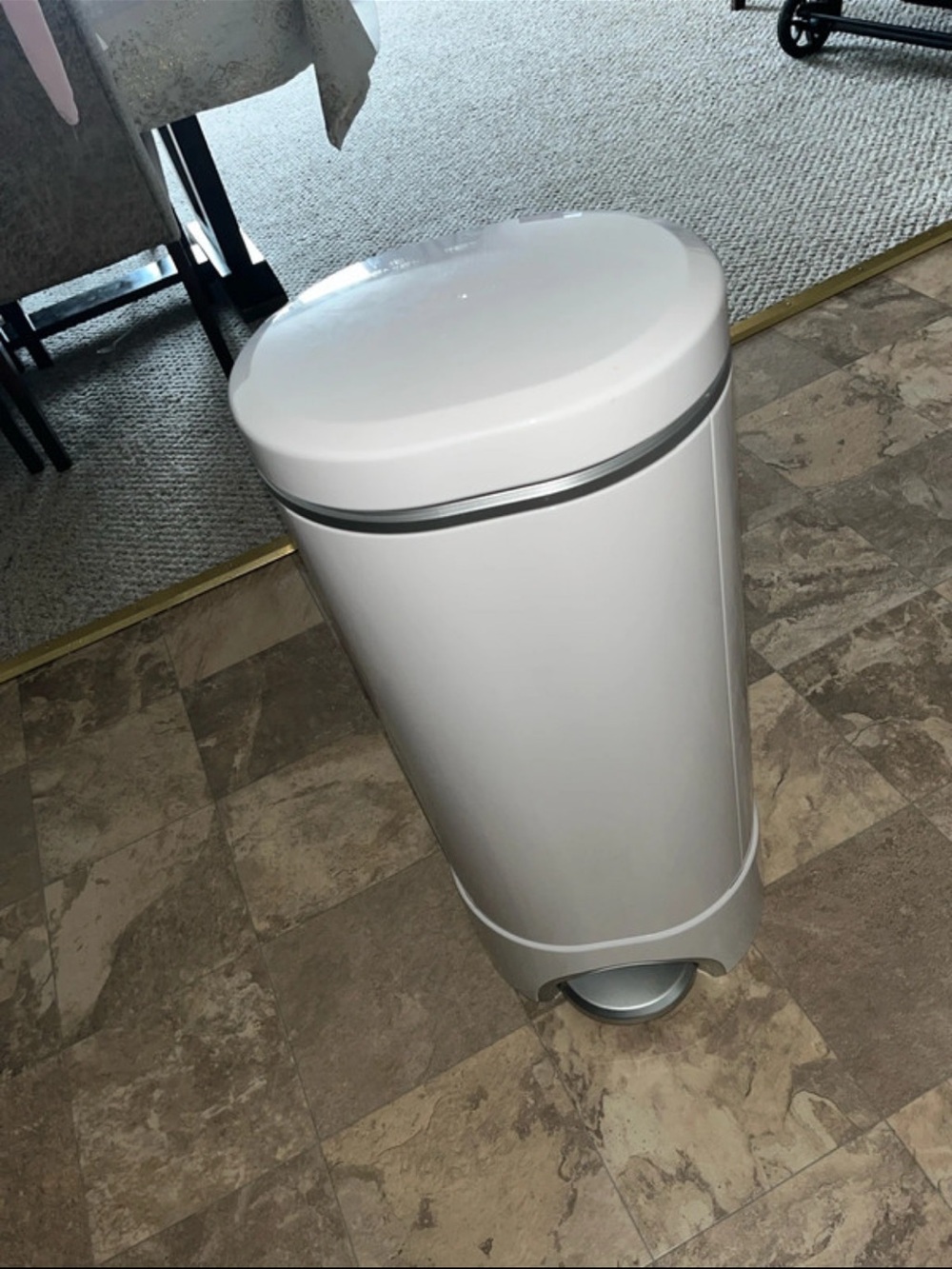 Munchkin Diaper Pail